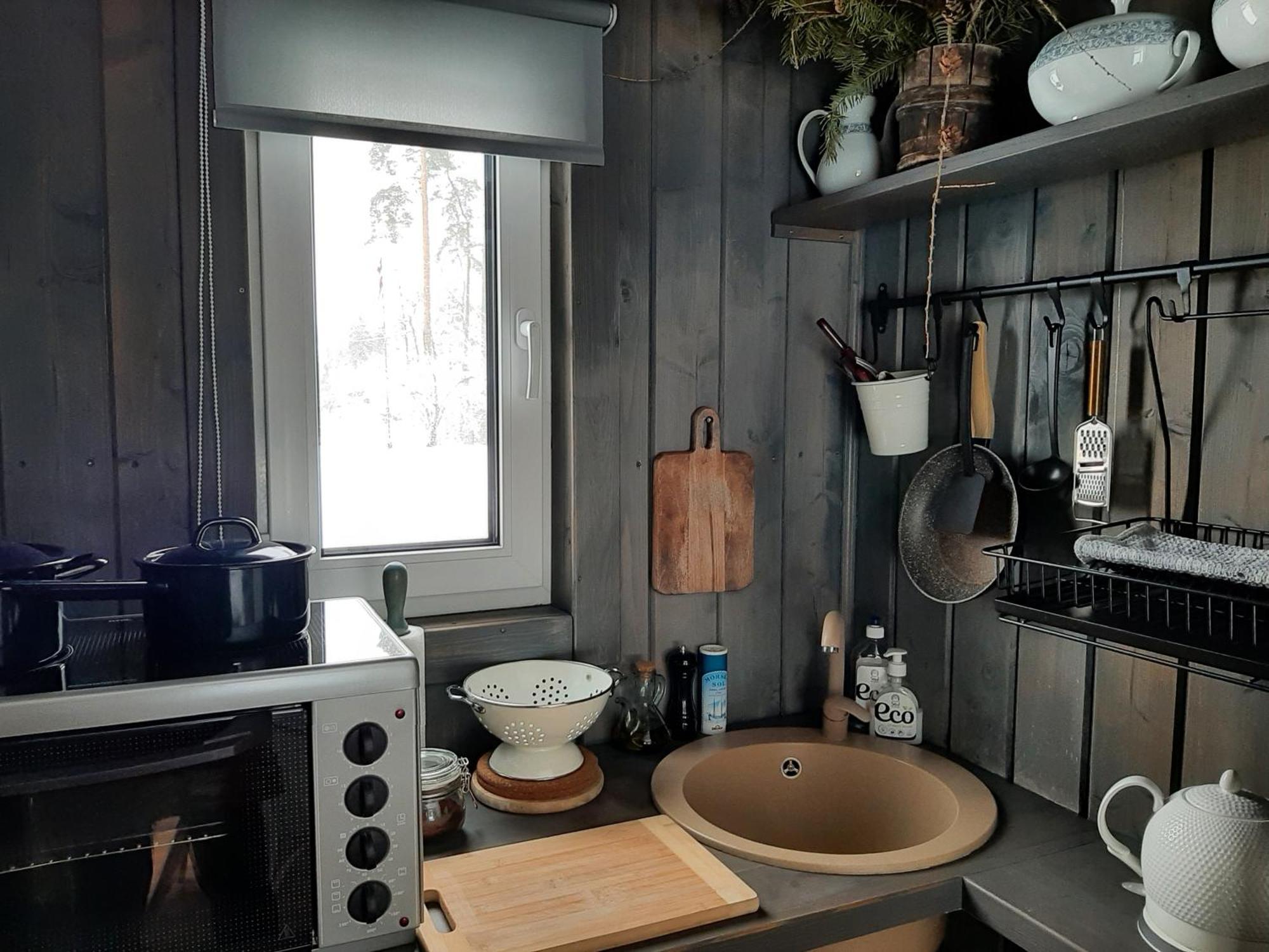 Mellene 1 Bedroom House In Nature & Hot Tube Holiday home