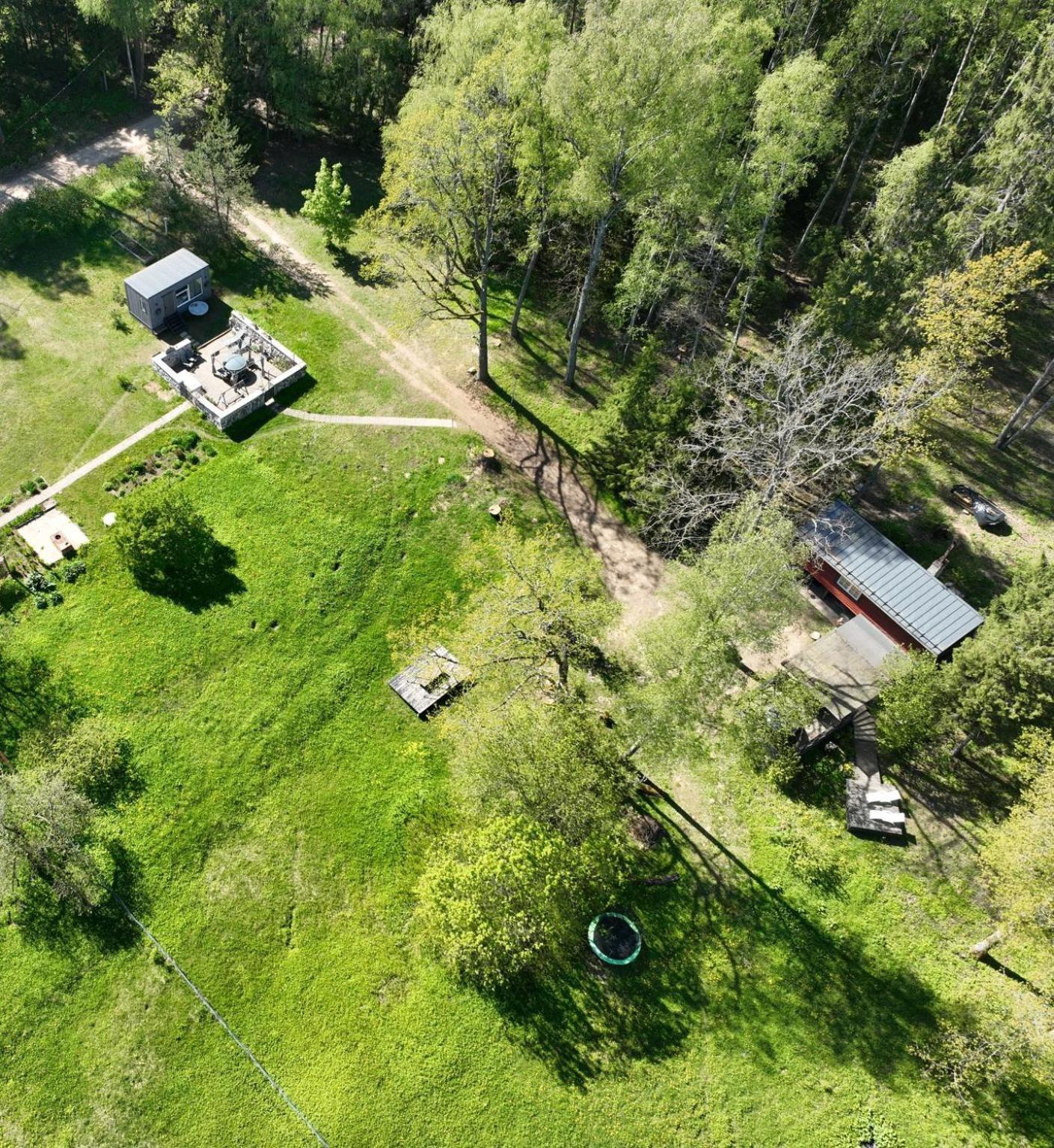 Mellene 1 Bedroom House In Nature & Hot Tube * Turaida