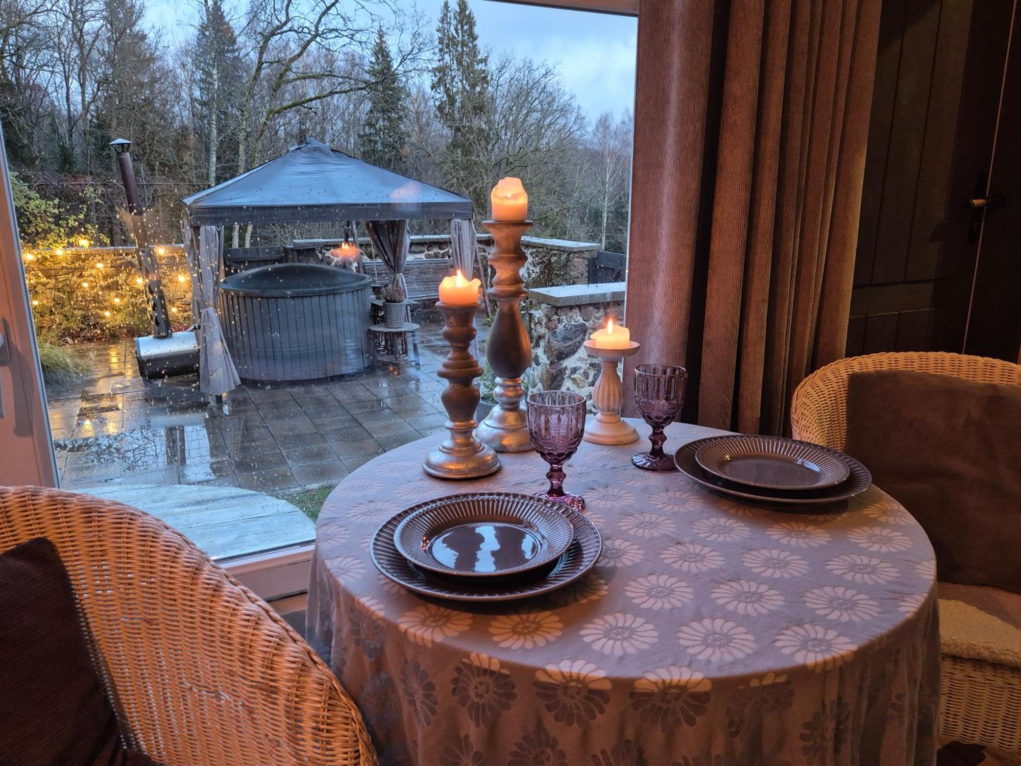 Mellene 1 Bedroom House In Nature & Hot Tube Holiday home Turaida